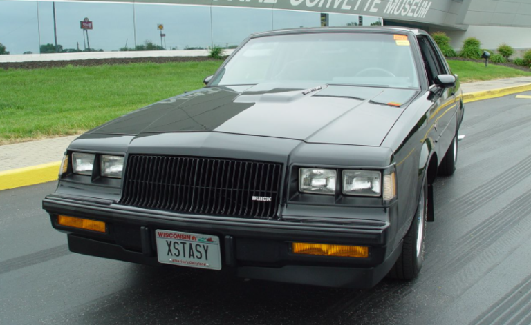 2022 Buick Regal Exterior