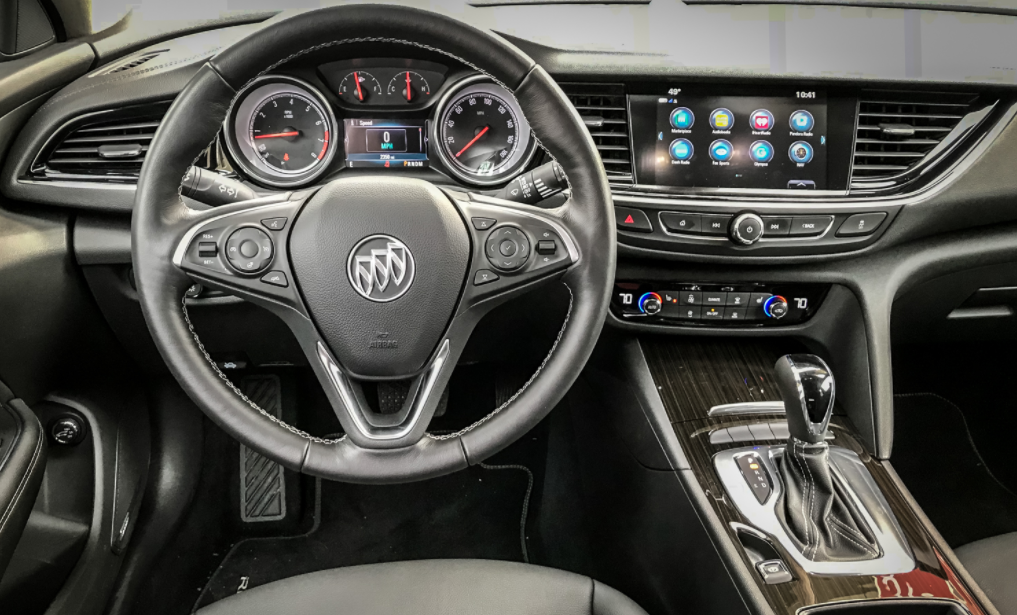 2022 Buick Regal Tourx Interior